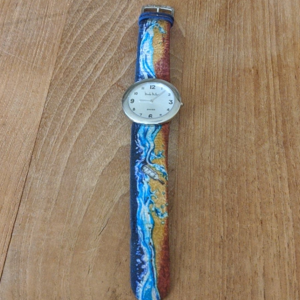 Vintage Nicole Miller "Time Flies" Watch - Picture 6 of 8